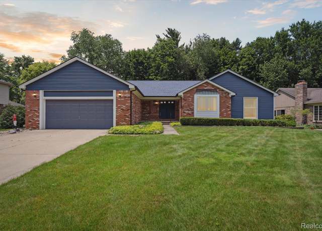Property at 1726 Black Maple Dr, Rochester Hills, MI 48309, 3 beds, 2.5 baths