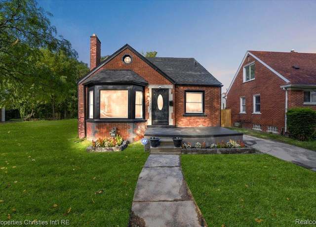 Property at 15253 Mettetal St, Detroit, MI 48227, 3 beds, 1.5 baths