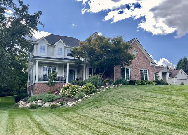Property at 7603 Kingfisher Ct, Dexter, MI 48130, 4 beds, 3.5 baths