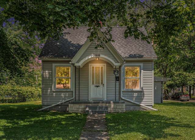 Property at 2111 E Ashman St, Midland, MI 48642, 5 beds, 1.5 baths