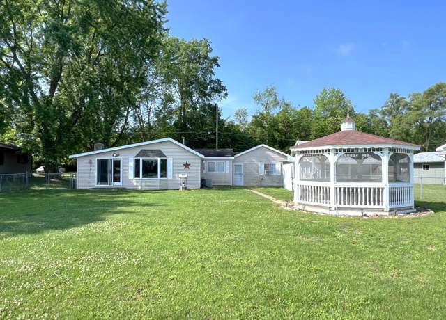 Property at 25722 Rainbow Dr, Sturgis, MI 49091, 3 beds, 1 bath