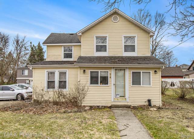 Property at 214 Detroit St, South Lyon, MI 48178, 4 beds, 2 baths