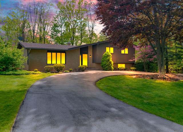 Property at 4731 Patrick Rd, West Bloomfield, MI 48322, 3 beds, 2.5 baths