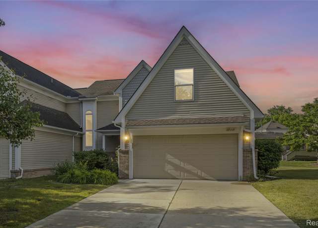 Property at 29719 Monterey Cir, Farmington, MI 48336, 3 beds, 2.5 baths