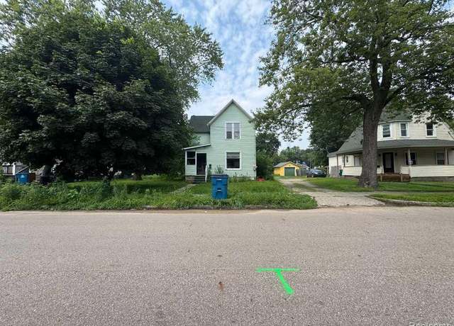 Property at 15 Sanderson St, Battle Creek, MI 49017, 3 beds, 1 bath