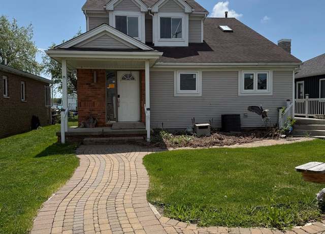 Property at 10431 Saint John Dr, Algonac, MI 48001, 3 beds, 2.5 baths