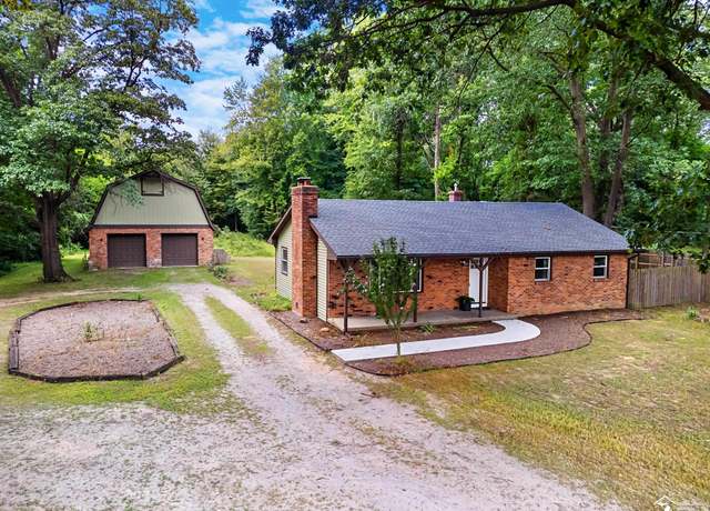 Property at 6505 Clover Ln, Bedford Township, MI 48144, 3 beds, 1 bath