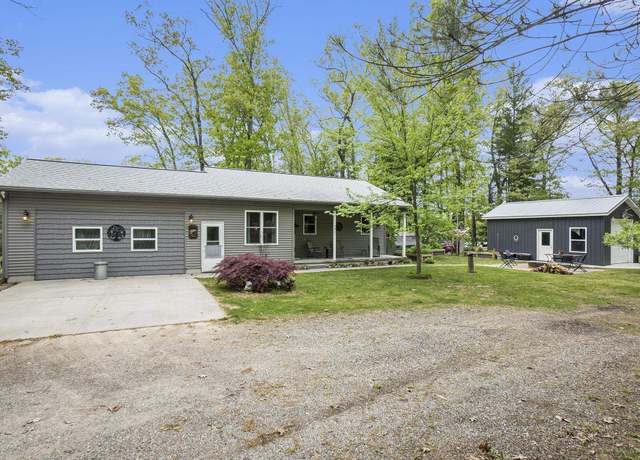 Property at 3921 Wildwood Ave, Bitely, MI 49309, 3 beds, 2 baths