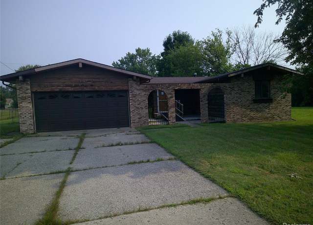 Property at 4269 E Atherton Rd, Burton, MI 48519, 3 beds, 1.5 baths