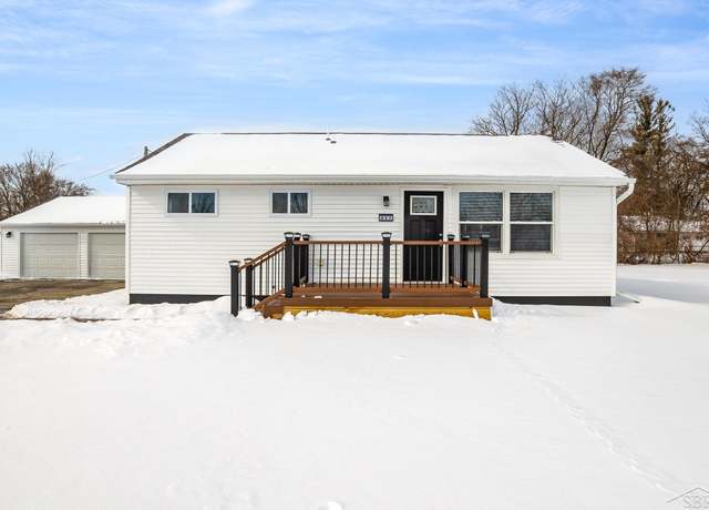 Property at 637 S 26th St, Saginaw, MI 48601, 3 beds, 1.5 baths