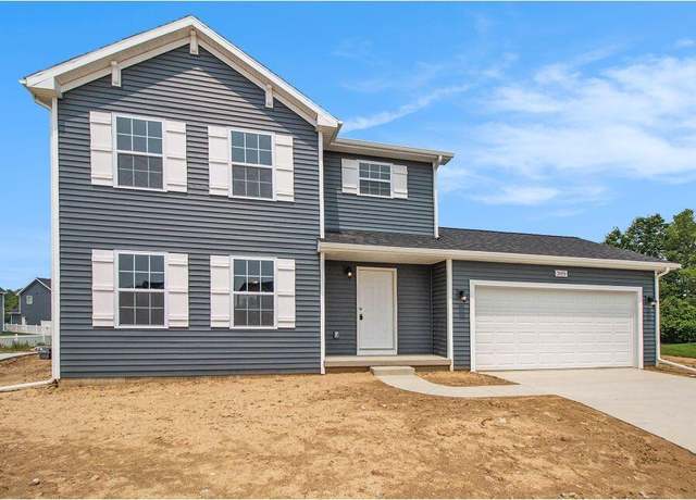 Property at 13670 Oasis Ave, Holland, MI 49424, 4 beds, 2.5 baths