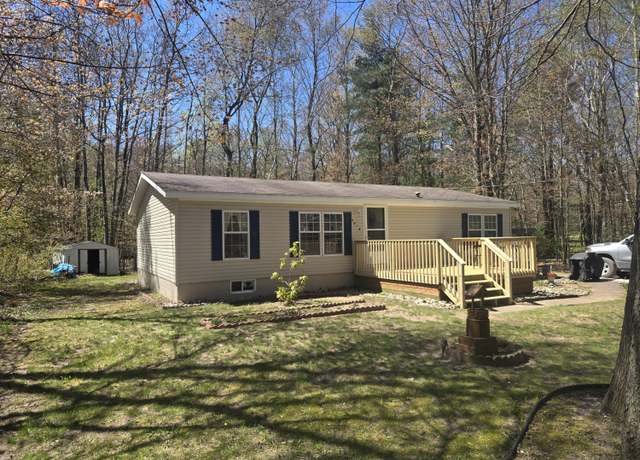 Property at 6819 Linden Rd, Ludington, MI 49431, 3 beds, 2 baths
