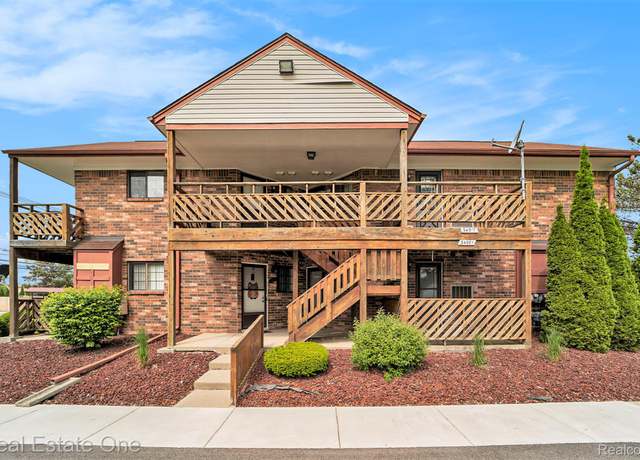 Property at 34901 Hamilton Dr, Fraser, MI 48026, 2 beds, 1 bath