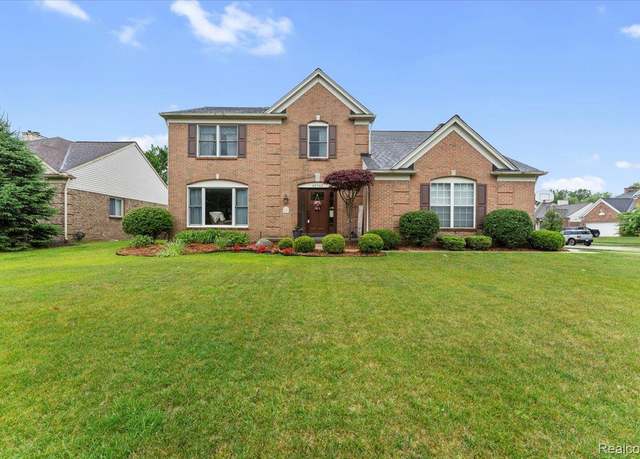 Property at 45743 Larchmont Dr, Canton, MI 48187, 4 beds, 2.5 baths
