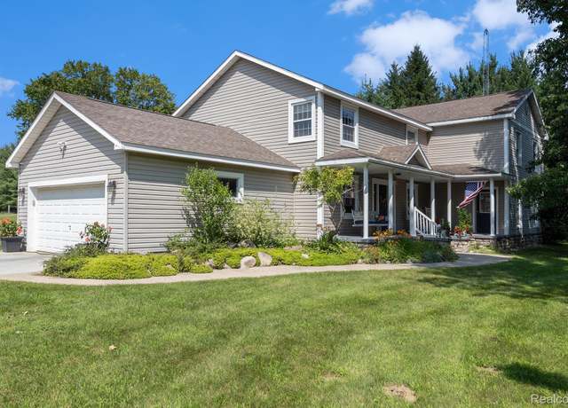 Property at 5085 Curtis Rd, Arcadia Township, MI 48412, 7 beds, 2.5 baths