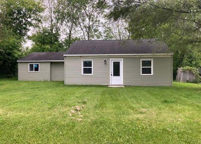 Property at 808 19th St, Jackson, MI 49203, 3 beds, 2 baths