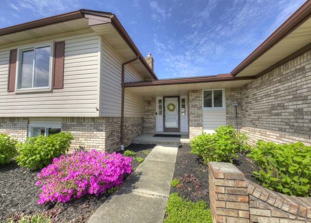 Property at 1275 E Franciscan Ct, Canton, MI 48187, 4 beds, 2.5 baths