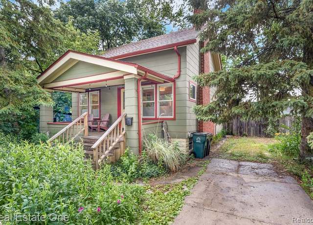 Property at 1388 W Troy St, Ferndale, MI 48220, 3 beds, 2 baths