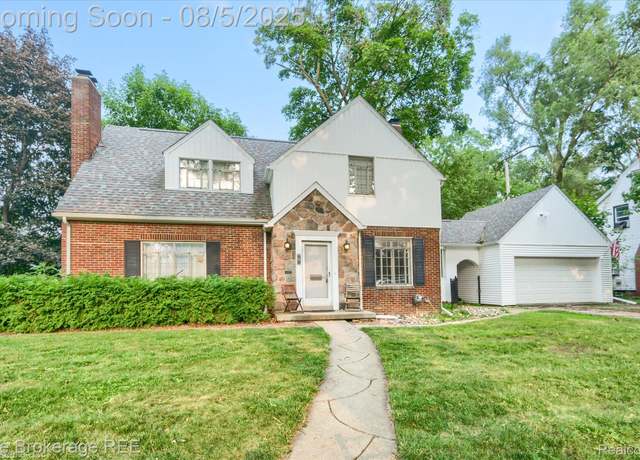 Property at 701 Kensington Ave, Flint, MI 48503, 4 beds, 2.5 baths