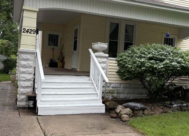 Property at 2429 Walnut St St, Port Huron, MI 48060, 4 beds, 1 bath