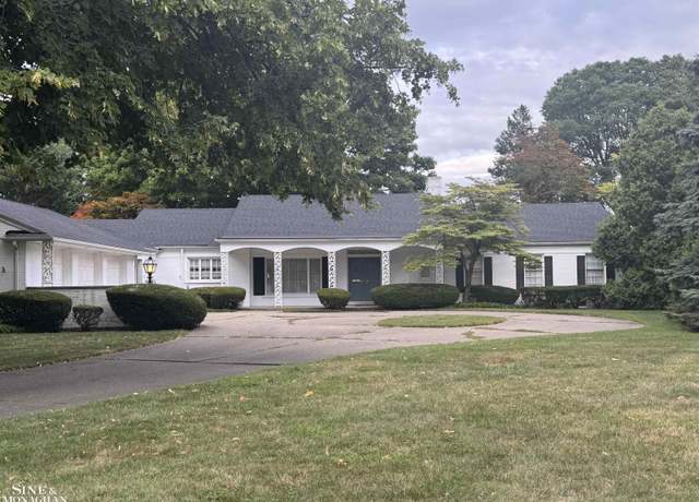 Property at 586 Shelden Rd, Grosse Pointe Shores, MI 48236, 3 beds, 3.5 baths