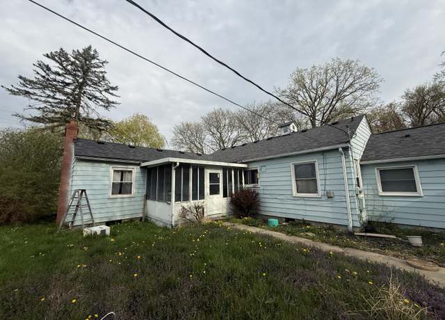 Property at 21338 Orchard Lake Rd Rd, Farmington Hills, MI 48336, 3 beds, 2 baths