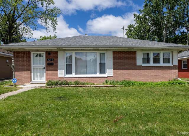 Property at 3202 Cherokee Ave, Flint, MI 48507, 3 beds, 1 bath