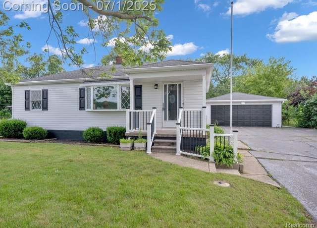 Property at 2190 Crescent Lake Rd, Holly, MI 48329, 4 beds, 2 baths