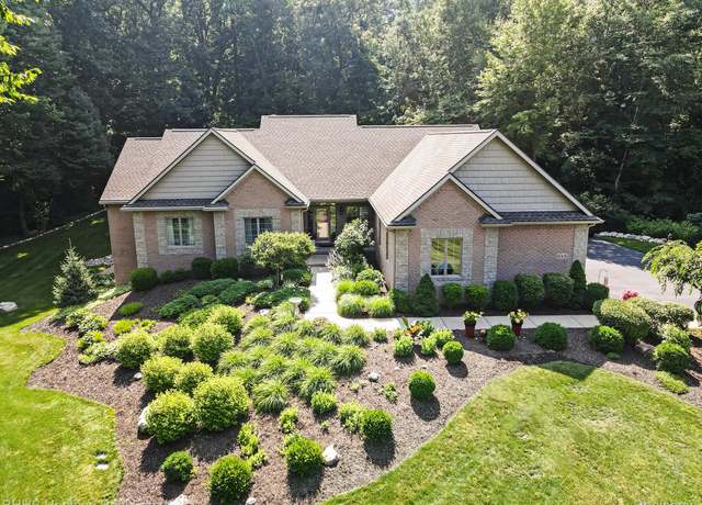 Property at 513 Timbermill Ln, Howell, MI 48843, 4 beds, 3.5 baths