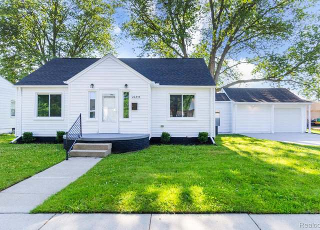 Property at 22854 Oaklane St, Roseville, MI 48089, 3 beds, 1 bath