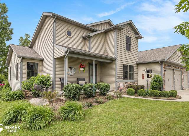 Property at 10450 Cobblestone Blvd, Davison, MI 48423, 3 beds, 2.5 baths