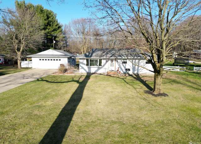 Property at 15900 15 Mile Rd, Marshall, MI 49068, 3 beds, 1 bath