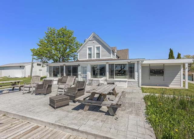 Property at 7650 South Channel Dr, Harsens Island, MI 48028, 5 beds, 3 baths