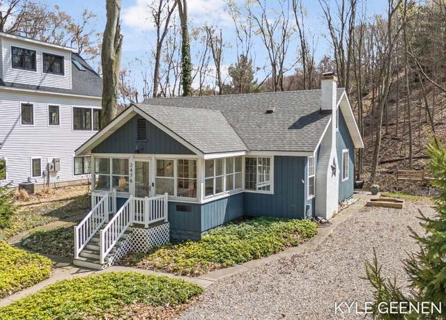 Property at 2476 Eagle Ln, Holland, MI 49424, 3 beds, 1 bath