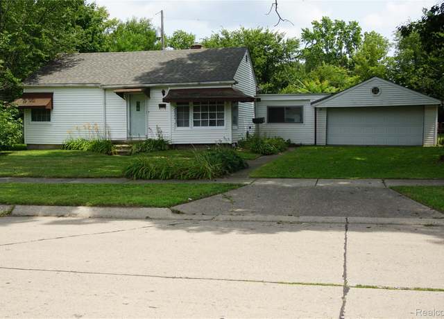 Property at 24044 Cunningham Ave, Warren, MI 48091, 3 beds, 1 bath