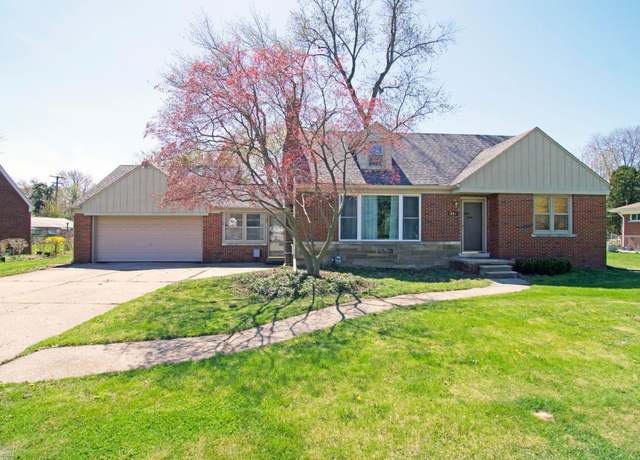 Property at 19960 Eastwood Dr, Harper Woods, MI 48225, 3 beds, 2 baths