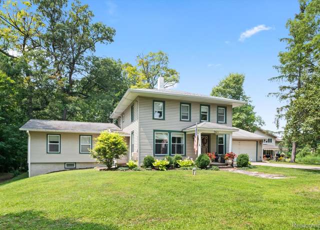 Property at 3611 N M 52, Owosso, MI 48867, 4 beds, 2 baths