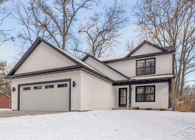 Property at 941 S Crooked Tree Ln, Midland, MI 48640, 3 beds, 3 baths