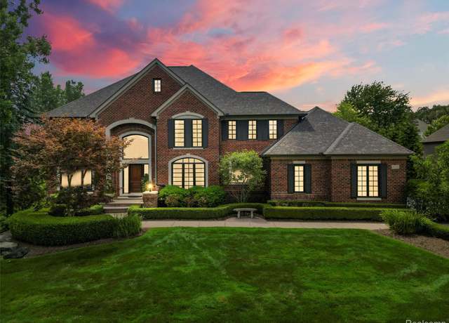 Property at 4732 Goodison Place Dr, Rochester, MI 48306, 4 beds, 4 baths