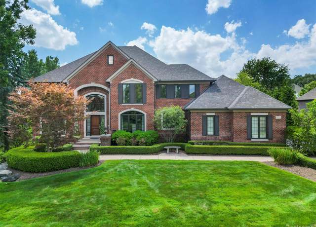 Property at 4732 Goodison Place Dr, Rochester, MI 48306, 4 beds, 4 baths