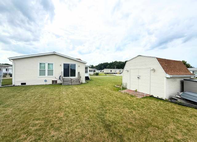 Property at 753 Hawick Cir, Mt Morris, MI 48458, 3 beds, 2 baths