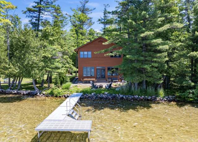 Property at 7276 Williams Ct, Elk Rapids, MI 49629, 4 beds, 2 baths