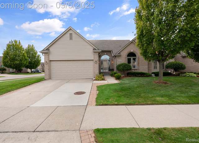 Property at 45339 Diamond Pond Dr, Macomb Township, MI 48044, 3 beds, 3 baths