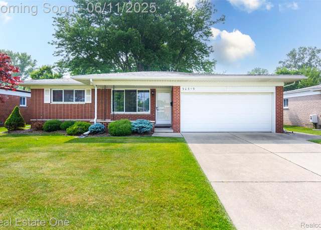 Property at 30319 Warner Ave, Warren, MI 48092, 3 beds, 1.5 baths