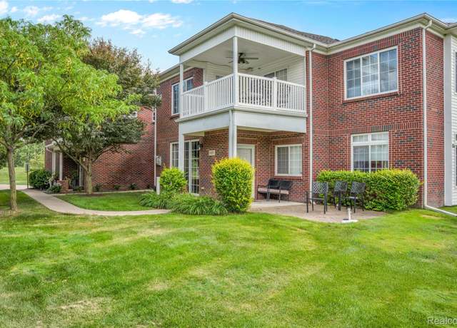 Property at 6933 Boulder Pointe Dr, Washington, MI 48094, 2 beds, 2 baths