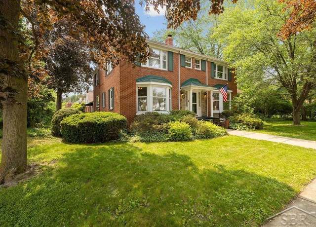 Property at 2505 Court St, Saginaw, MI 48602, 3 beds, 2 baths
