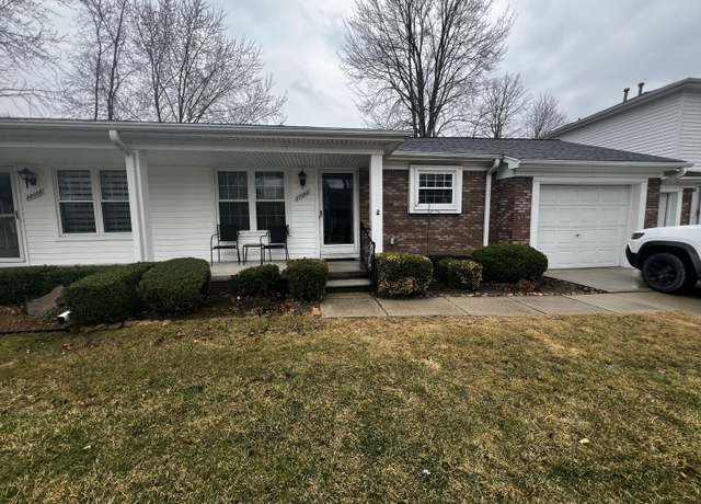 Property at 27998 Red Cedar Ln, Harrison Township, MI 48045, 2 beds, 2 baths