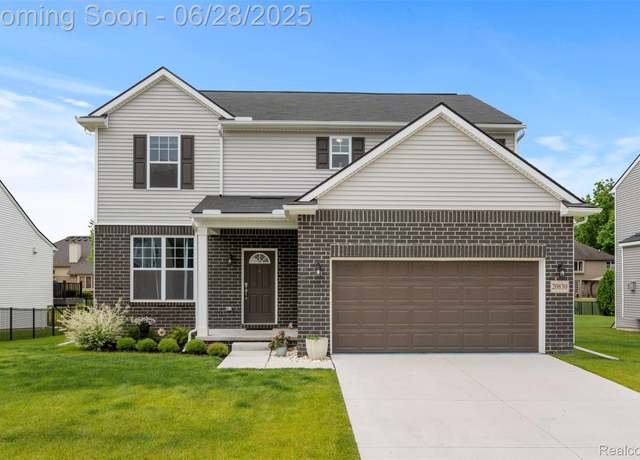 Property at 20830 Wexford Dr, Macomb, MI 48044, 3 beds, 2.5 baths