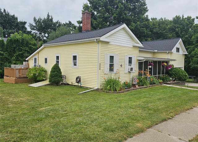 Property at 8007 Seneca St, Goodrich, MI 48438, 3 beds, 1 bath