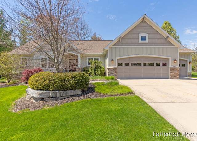 Property at 1307 Glen Ellyn Dr SE, Grand Rapids, MI 49546, 3 beds, 2.5 baths
